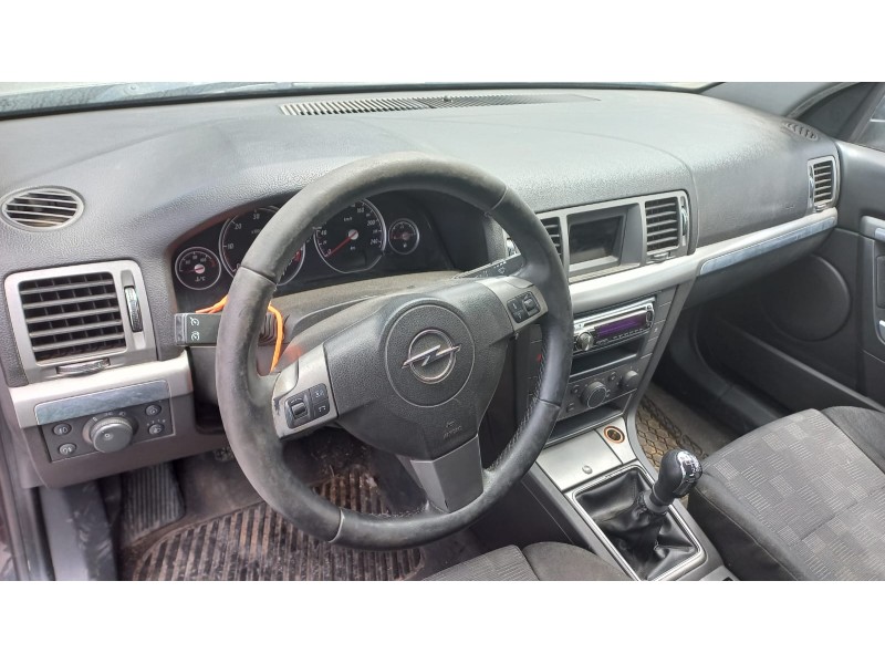 opel vectra c berlina del año 2006