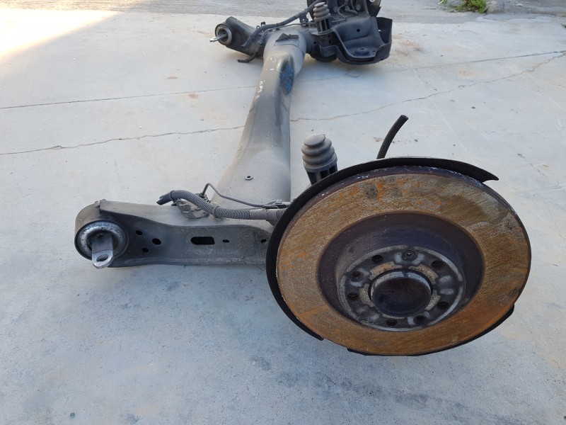 Recambio de puente trasero para citroen c4 grand picasso spacetourer referencia OEM IAM 9833974880   Recambio de puente trasero para citroen c4 grand picasso spacetourer referencia OEM IAM 9833974880