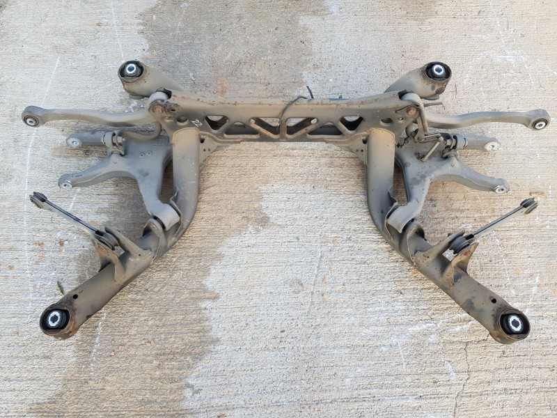 Recambio de puente trasero para audi a5 coupe (8t) coupe referencia OEM IAM 8K0505235AA  