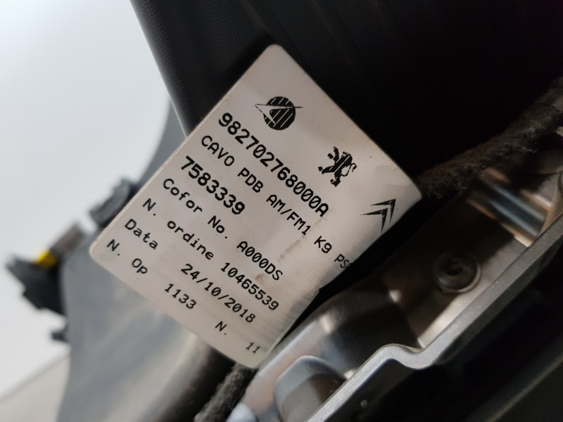 Recambio de guantera para citroen berlingo talla m referencia OEM IAM 16356872ZD  