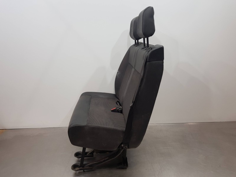 Recambio de asiento delantero derecho para peugeot expert furgón caja cerrada referencia OEM IAM 1616787380  