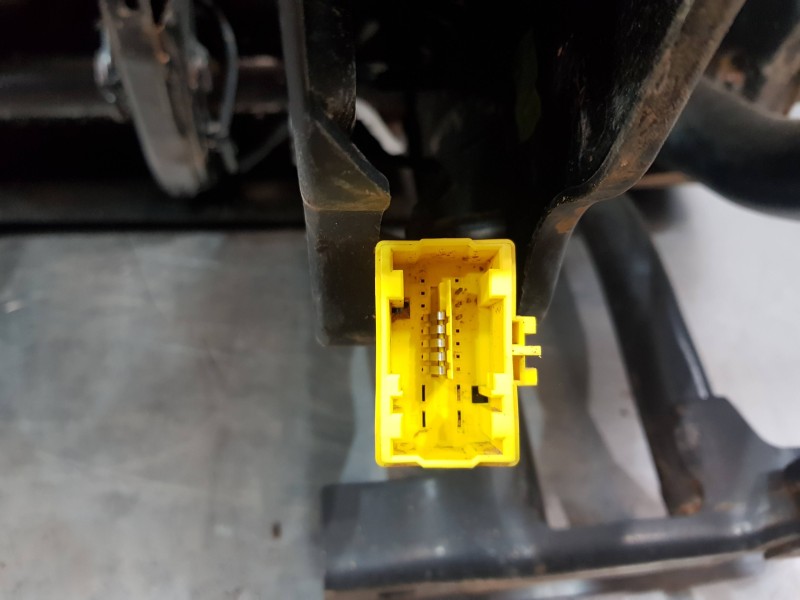 Recambio de asiento delantero derecho para peugeot expert furgón caja cerrada referencia OEM IAM 1616787380  