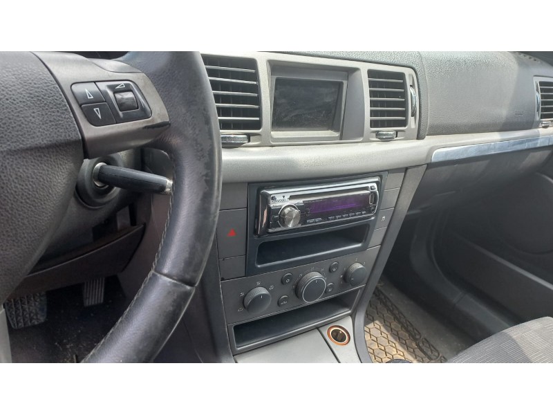 opel vectra c berlina del año 2006