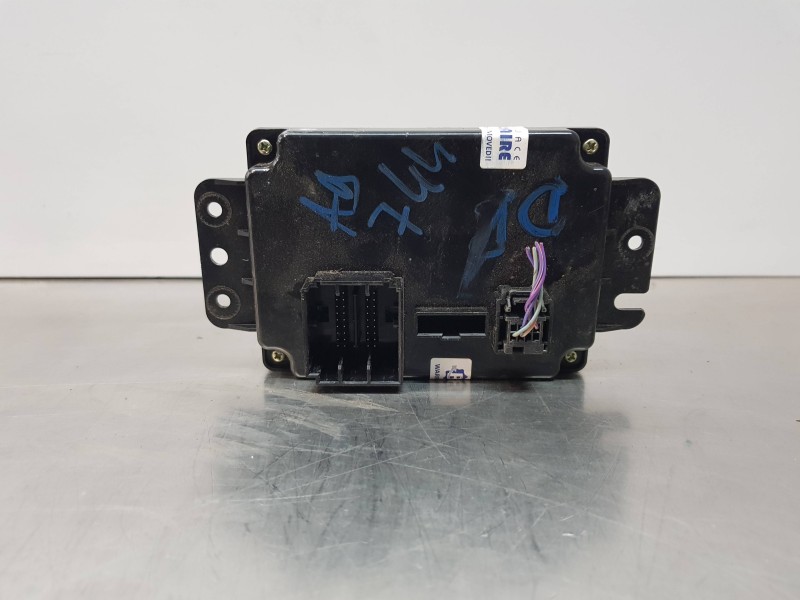 Recambio de modulo electronico para jeep gr. cherokee iv 4x4 referencia OEM IAM P68321557AC 68321557AC 