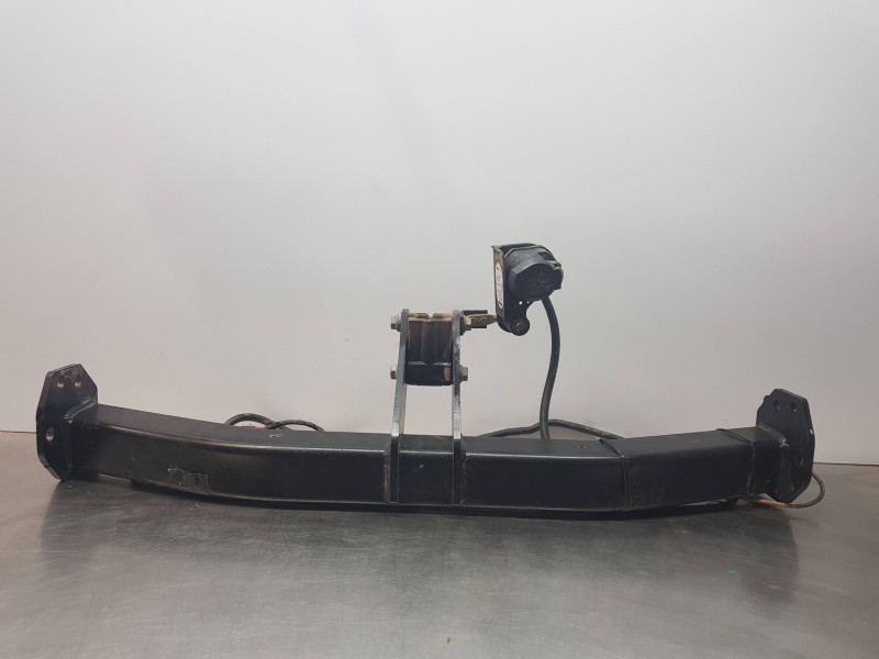 Recambio de enganche remolque para jeep gr. cherokee iv 4x4 referencia OEM IAM 115772M01  