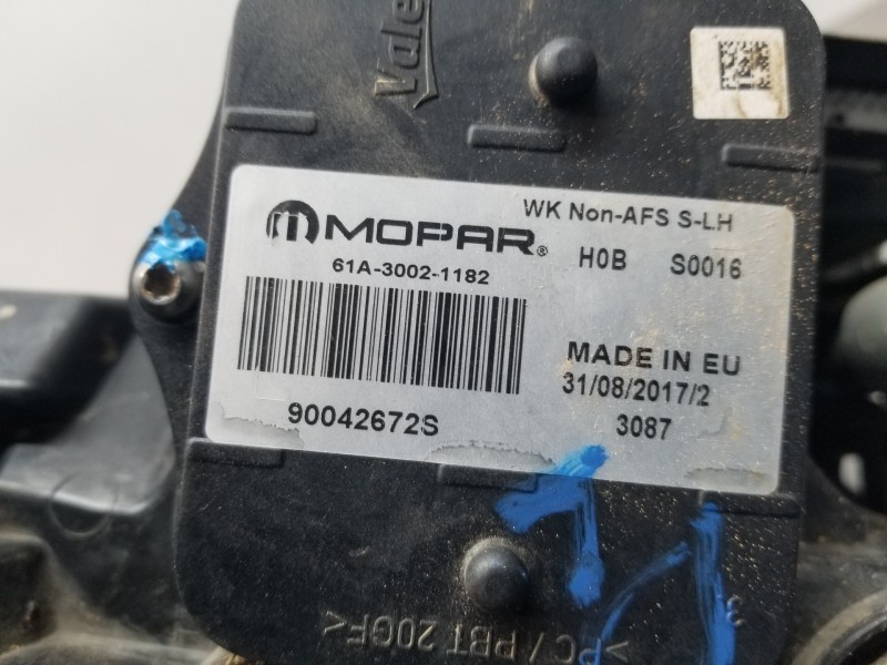 Recambio de faro izquierdo para jeep gr. cherokee iv 4x4 referencia OEM IAM 68289239AG  