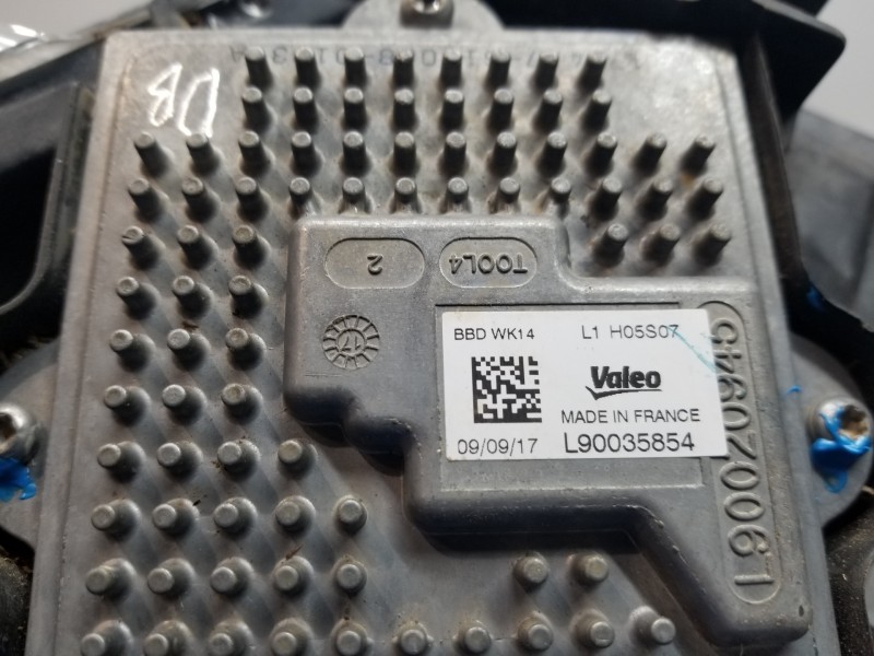 Recambio de faro izquierdo para jeep gr. cherokee iv 4x4 referencia OEM IAM 68289239AG  