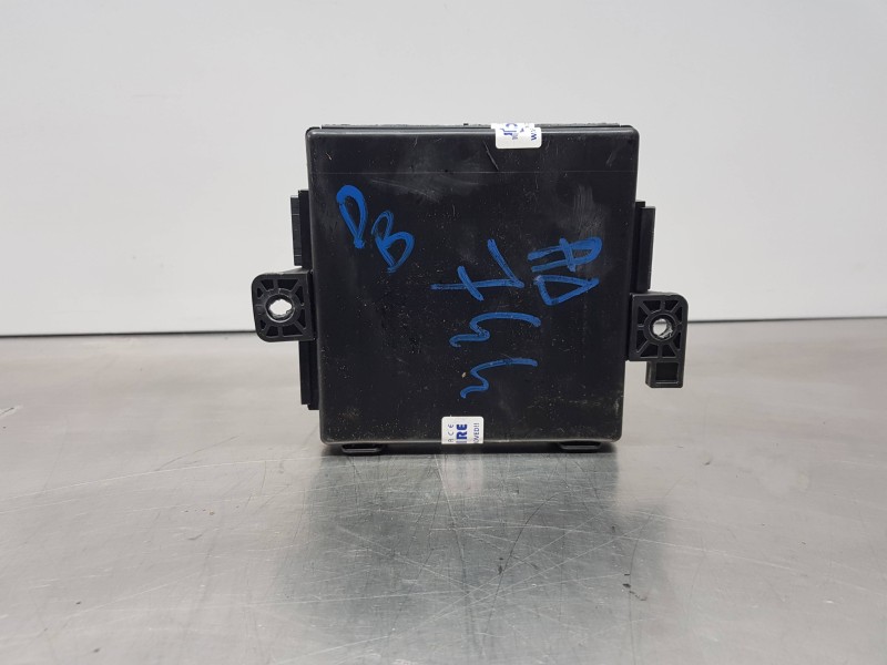 Recambio de modulo electronico para jeep gr. cherokee iv 4x4 referencia OEM IAM P68343280AD 68343280AD 