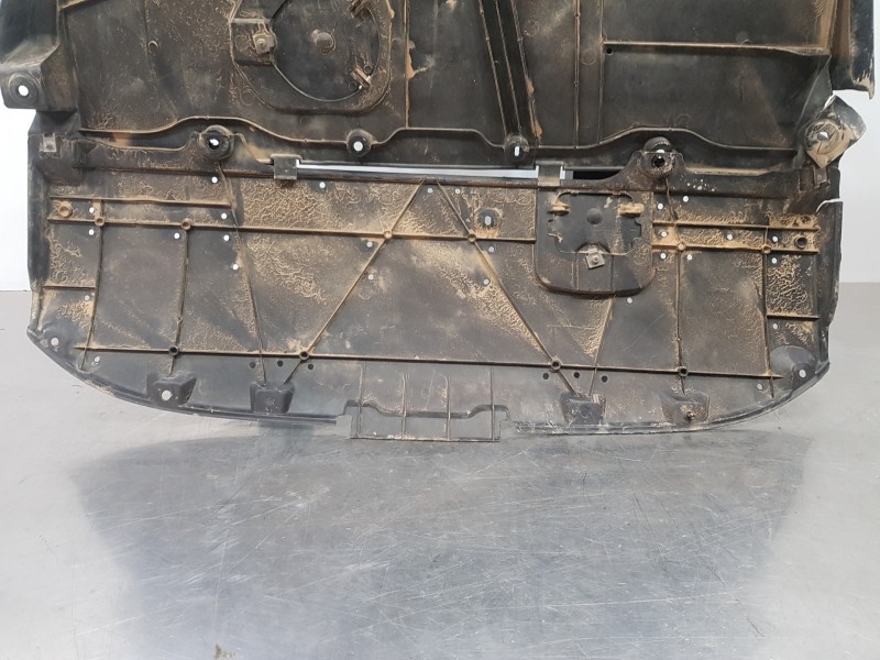 Recambio de cubrecarter para mazda 3 lim. () style referencia OEM IAM B61K56110A  