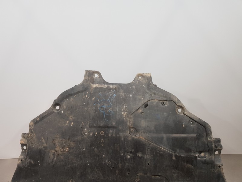 Recambio de cubrecarter para mazda 3 lim. () style referencia OEM IAM B61K56110A  