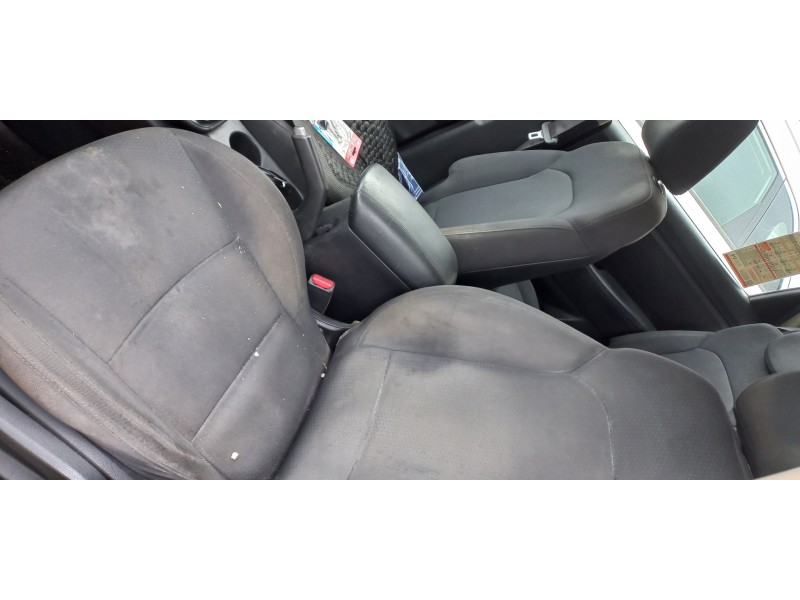 kia carens ( ) del año 2017