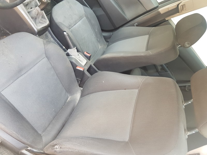 opel astra h berlina del año 2006