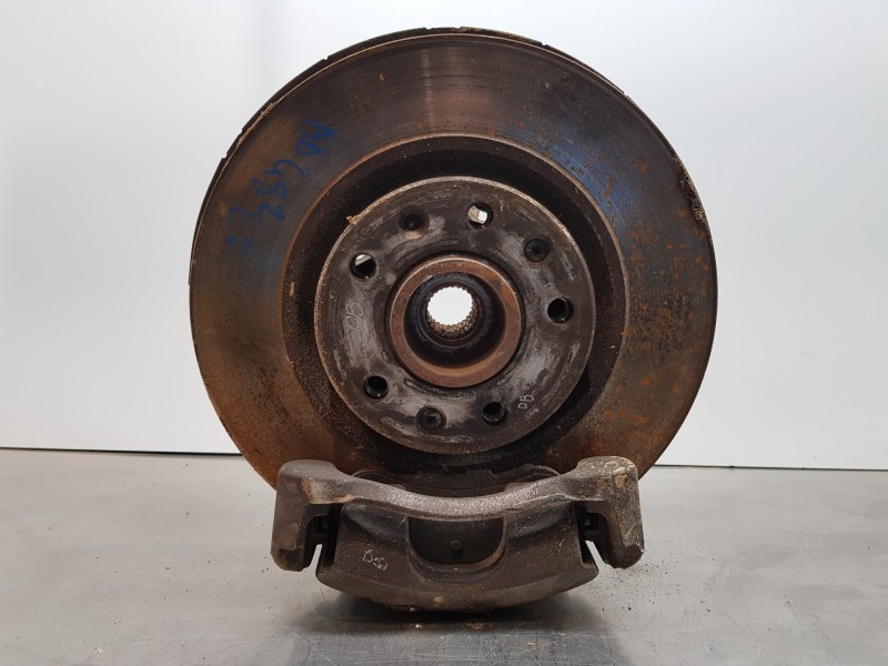 Recambio de mangueta delantera izquierda para citroen berlingo talla m referencia OEM IAM 1647857180 9670367680 