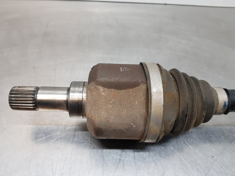 Recambio de transmision delantera izquierda para citroen berlingo talla m referencia OEM IAM 9677561480  