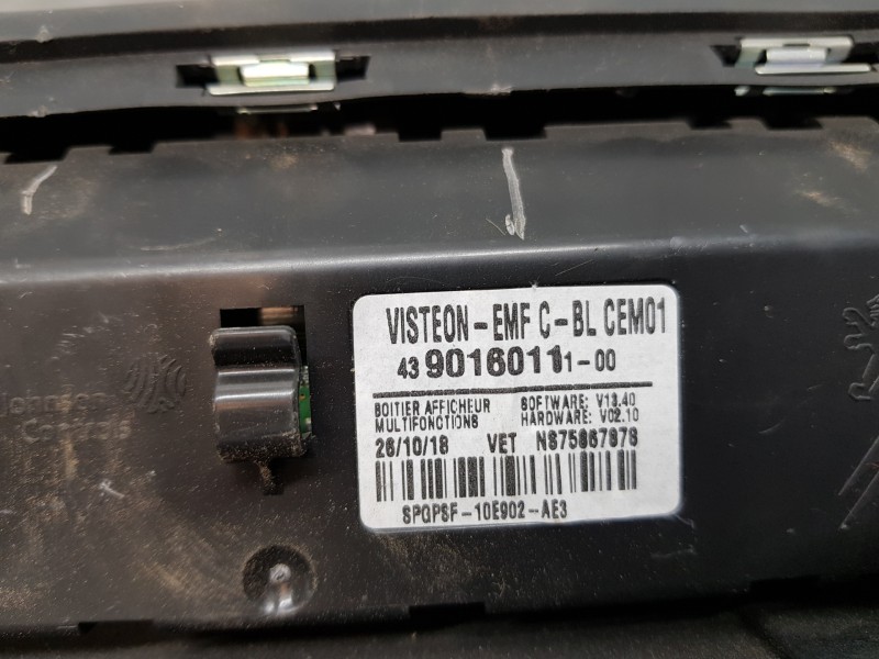 Recambio de pantalla multifuncion para citroen berlingo talla m referencia OEM IAM 98169676ZD  