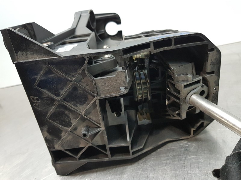 Recambio de palanca cambio para citroen berlingo talla m referencia OEM IAM 9814652680  