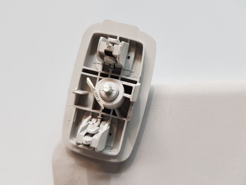 Recambio de parasol derecho para citroen berlingo talla m referencia OEM IAM 98094983BJ  