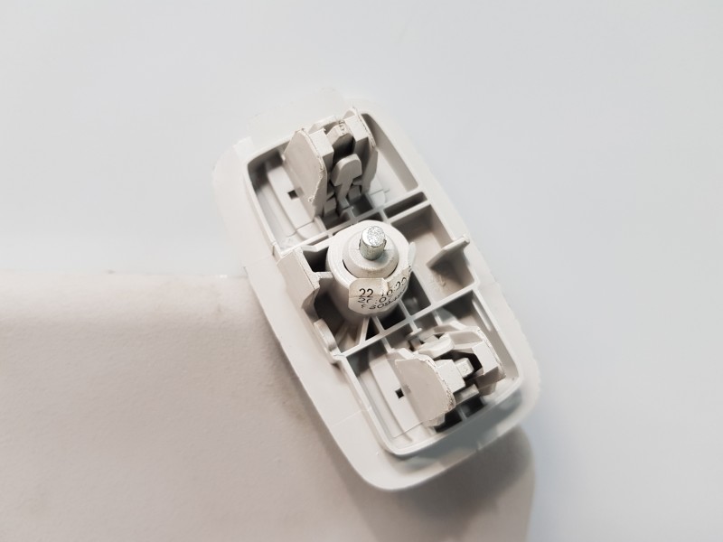 Recambio de parasol izquierdo para citroen berlingo talla m referencia OEM IAM 98094987BJ  