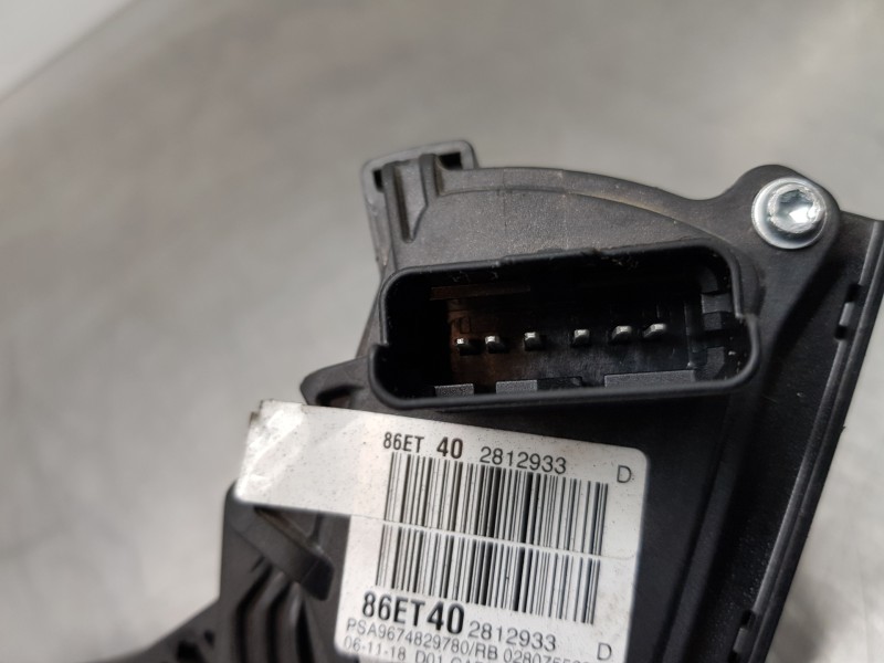 Recambio de pedal acelerador para citroen berlingo talla m referencia OEM IAM 9674829780  