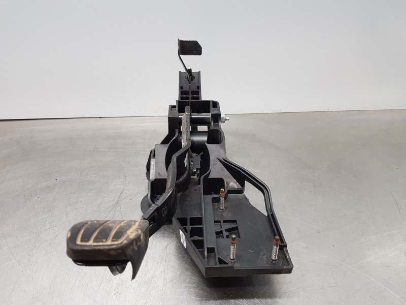 Recambio de pedal freno para citroen berlingo talla m referencia OEM IAM 9816152180  