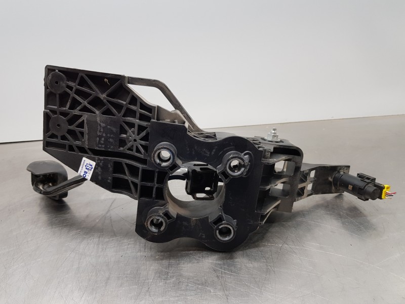 Recambio de pedal freno para citroen berlingo talla m referencia OEM IAM 9816152180  