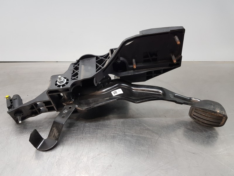 Recambio de pedal freno para citroen berlingo talla m referencia OEM IAM 9816152180  