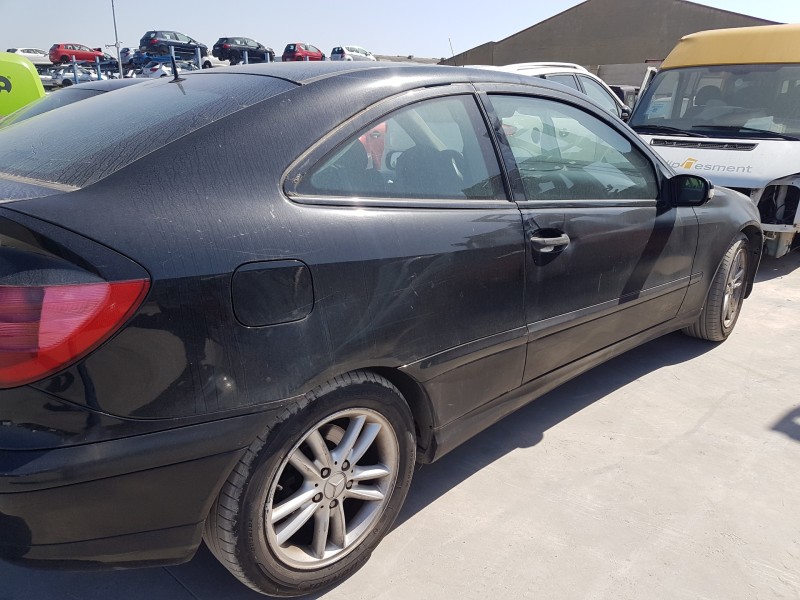 mercedes clase c (w203) sportcoupe del año 2001