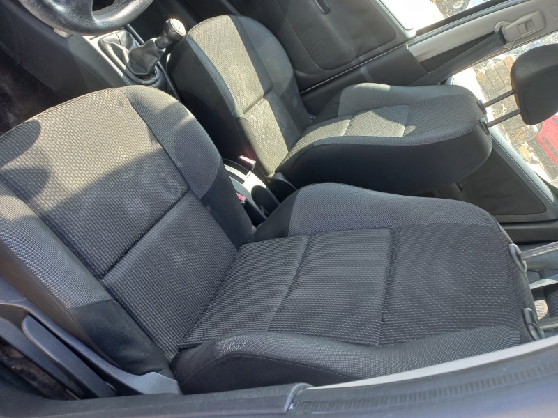 peugeot 207 del año 2013