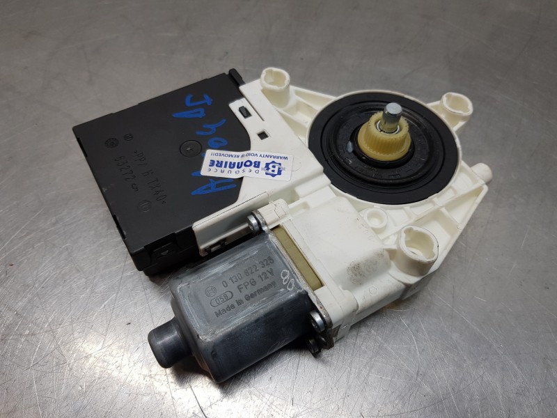 Recambio de motor elevalunas delantero izquierdo para volkswagen golf vi (5k1) advance referencia OEM IAM 5K0959701JZ03 5K095979 Recambio de motor elevalunas delantero izquierdo para volkswagen golf vi (5k1) advance referencia OEM IAM 5K0959701JZ03 5K095979