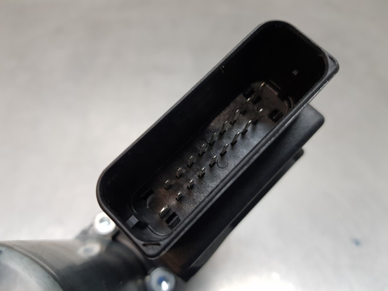 Recambio de motor elevalunas trasero izquierdo para volkswagen golf vi (5k1) advance referencia OEM IAM 5K0959703DVW2 5K0959703D Recambio de motor elevalunas trasero izquierdo para volkswagen golf vi (5k1) advance referencia OEM IAM 5K0959703DVW2 5K0959703D