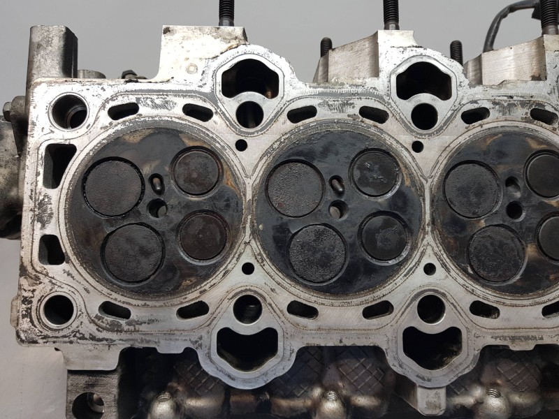 Recambio de culata para hyundai ix35 klass referencia OEM IAM 221002A400  