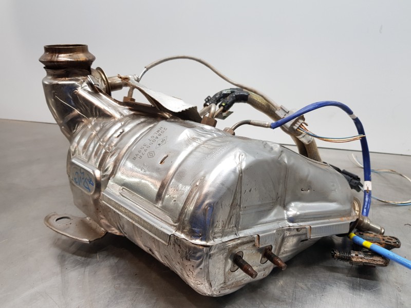 Recambio de catalizador para dacia sandero essential referencia OEM IAM 208A05597R  