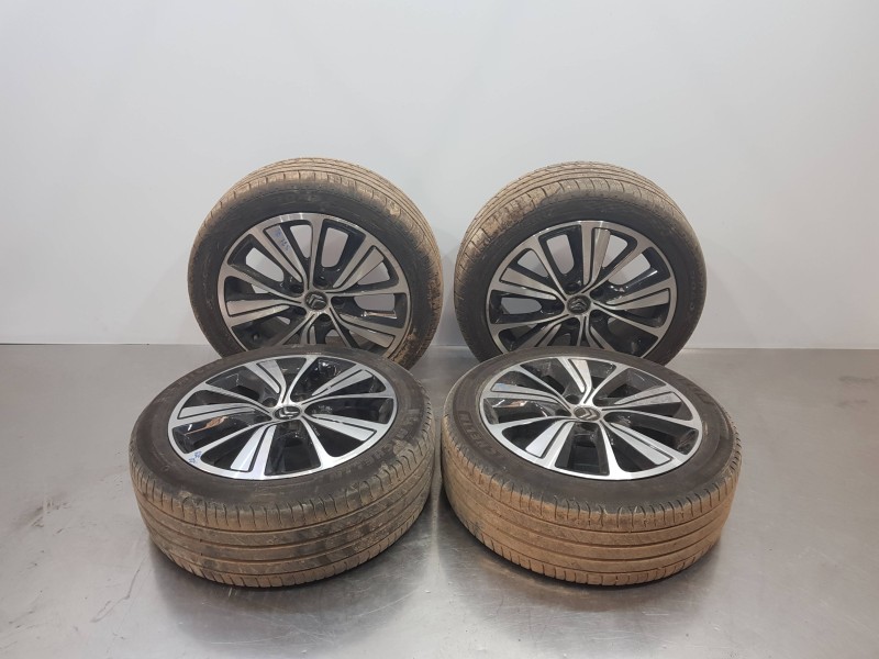 Recambio de juego llantas para citroen c4 grand picasso exclusive referencia OEM IAM 96770903XY 9677090377  Recambio de juego llantas para citroen c4 grand picasso exclusive referencia OEM IAM 96770903XY 9677090377