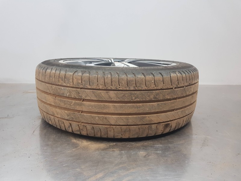 Recambio de juego llantas para citroen c4 grand picasso exclusive referencia OEM IAM 96770903XY 9677090377  Recambio de juego llantas para citroen c4 grand picasso exclusive referencia OEM IAM 96770903XY 9677090377