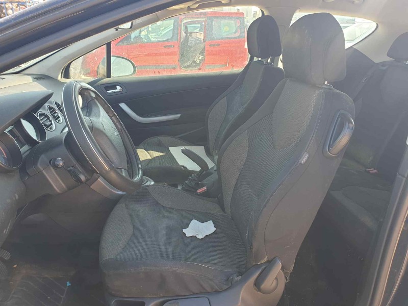 peugeot 308 del año 2008