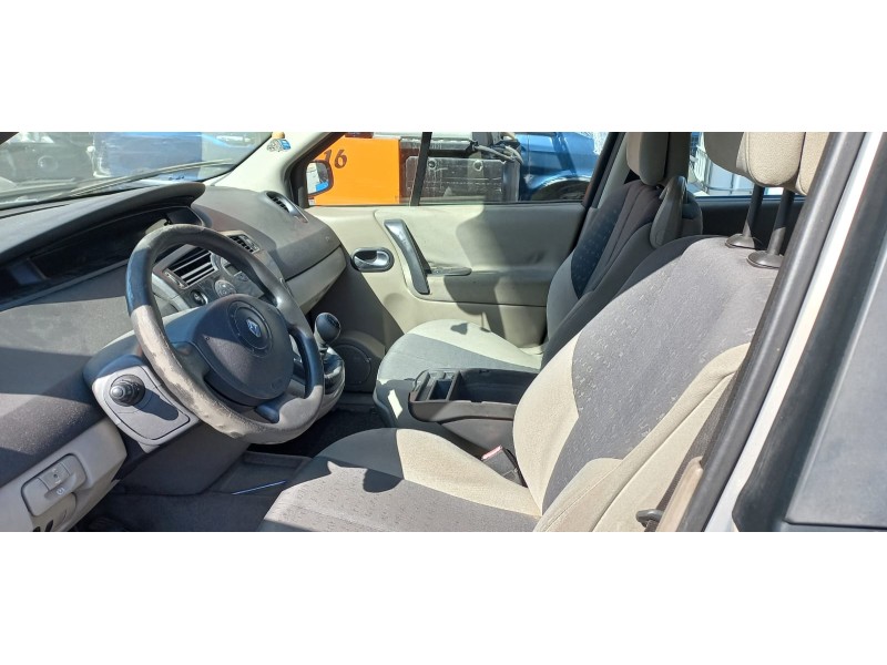 renault scenic ii del año 2004