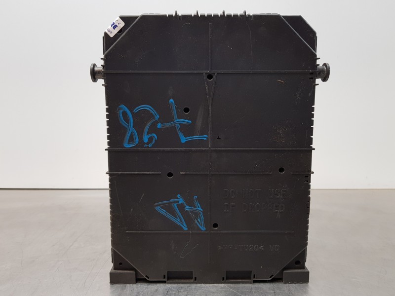 Recambio de caja reles / fusibles para citroen c4 grand picasso exclusive referencia OEM IAM 9819851480 BSIEL5 