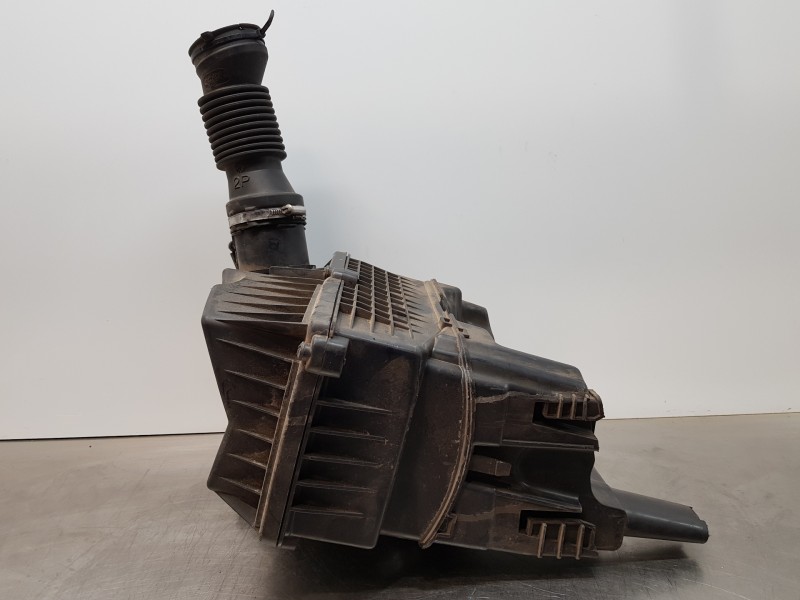 Recambio de filtro aire para citroen c4 grand picasso exclusive referencia OEM IAM 9676423480  