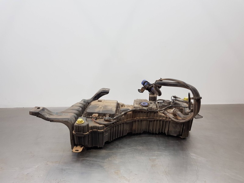 Recambio de deposito aditivo adblue fap ( deposito grande ) para citroen c4 grand picasso spacetourer referencia OEM IAM 1682619