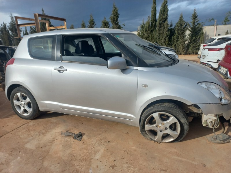 suzuki swift berlina (mz) del año 2005