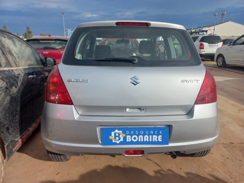 suzuki swift berlina (mz) del año 2005