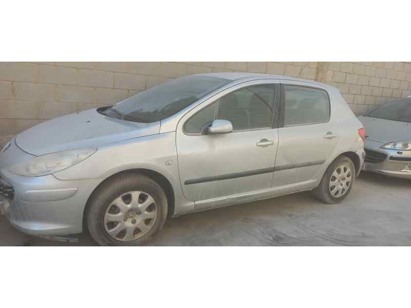 peugeot 307 berlina (s2) del año 2005