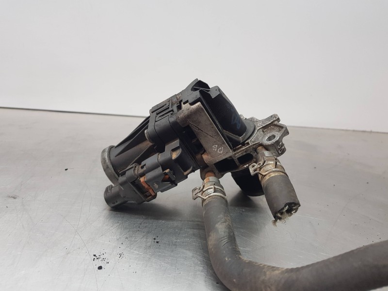 Recambio de valvula egr para citroen c4 grand picasso spacetourer referencia OEM IAM 9829870080  