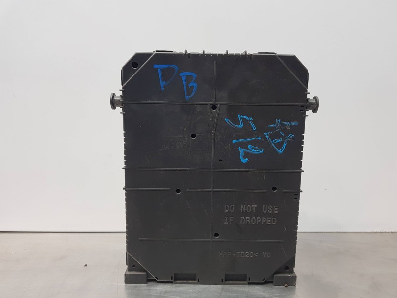 Recambio de caja reles / fusibles para citroen c4 grand picasso spacetourer referencia OEM IAM 9830707880 BSIEL5 