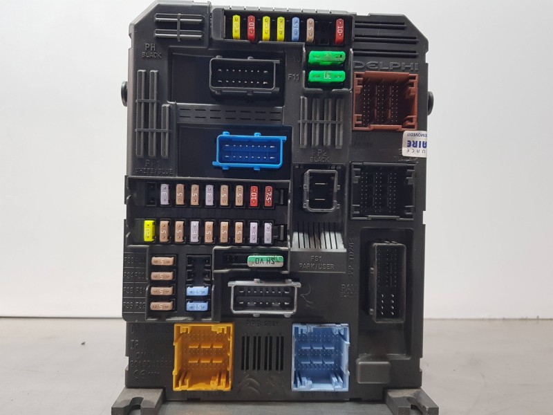 Recambio de caja reles / fusibles para citroen c4 grand picasso spacetourer referencia OEM IAM 9830707880 BSIEL5 