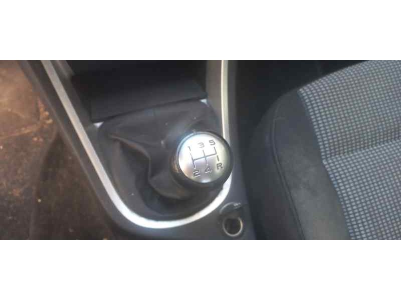 peugeot 307 berlina (s2) del año 2005