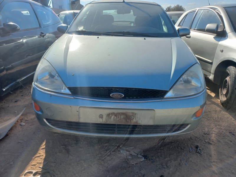 ford focus berlina (cak) del año 2001