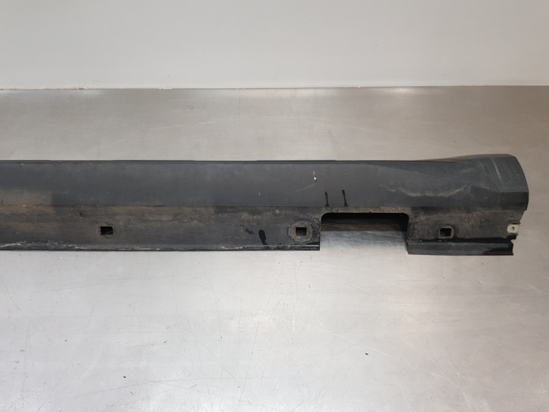 Recambio de faldon lateral para mercedes clase gla (w156) 200 d referencia OEM IAM A1566980754  