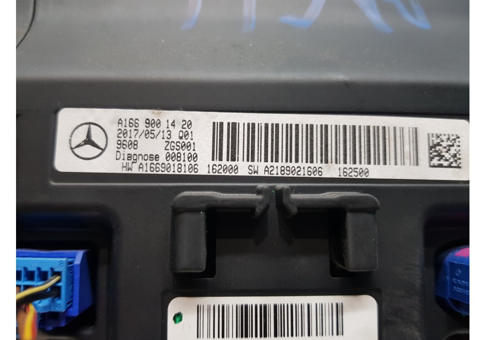 Recambio de pantalla multifuncion para mercedes clase gla (w156) 200 d referencia OEM IAM A1669001420 A2189021606 