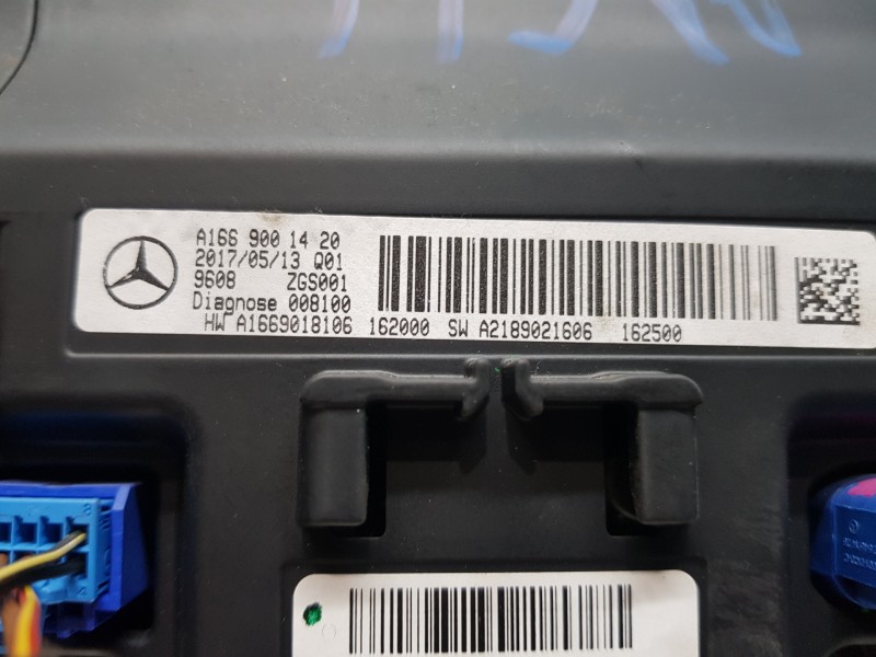 Recambio de pantalla multifuncion para mercedes clase gla (w156) 200 d referencia OEM IAM A1669001420 A2189021606 